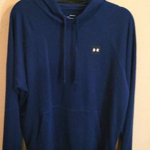 Mens UA hoodie
